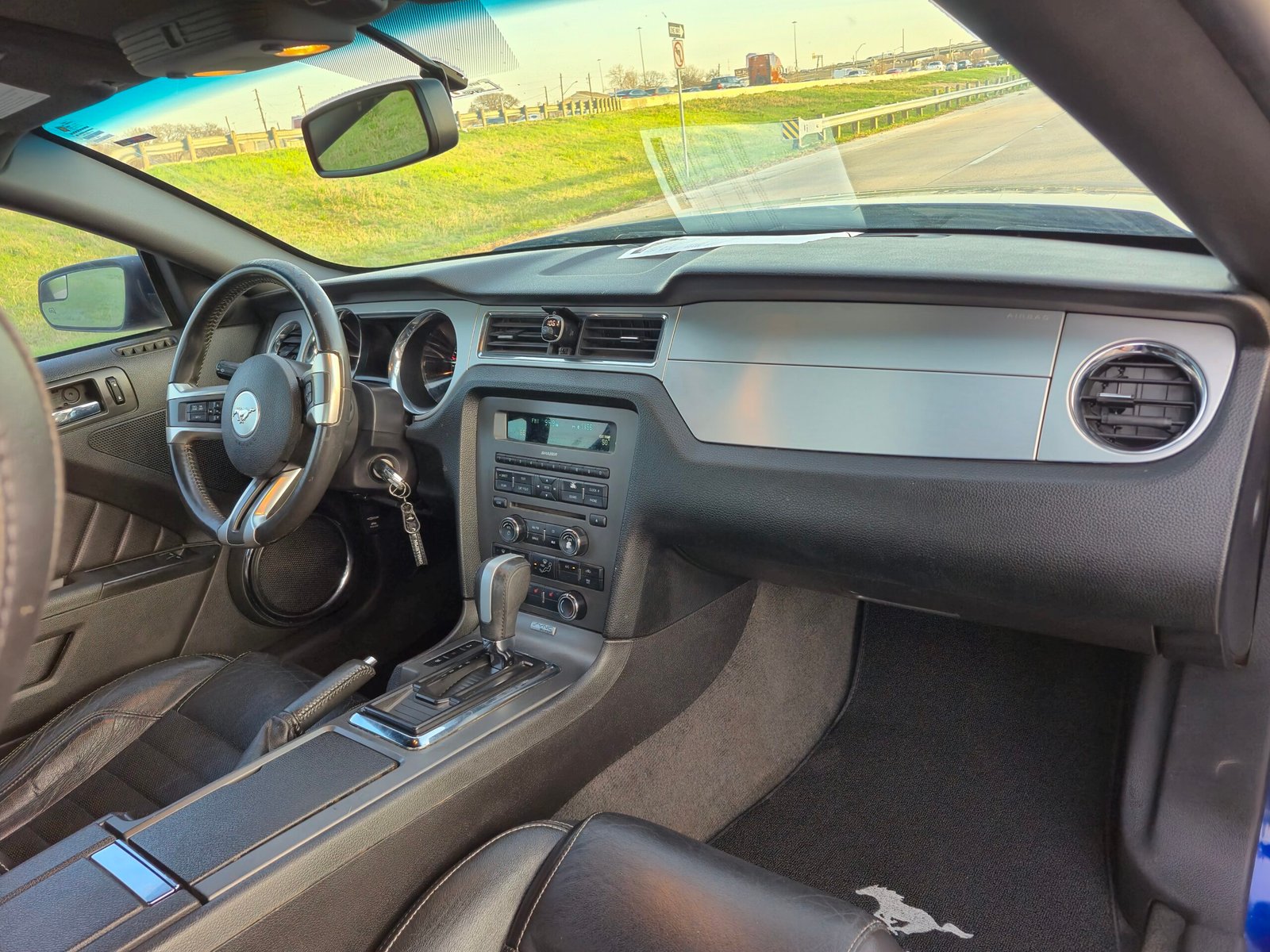 2014 Ford mustang Premium Coupe 2D - Image 14