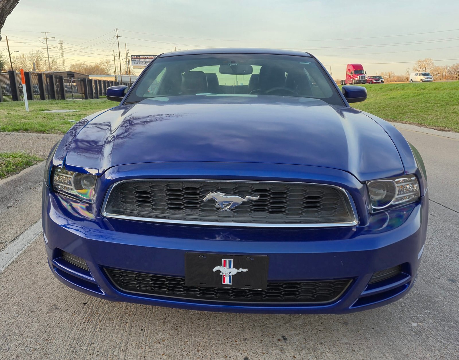 2014 Ford mustang Premium Coupe 2D