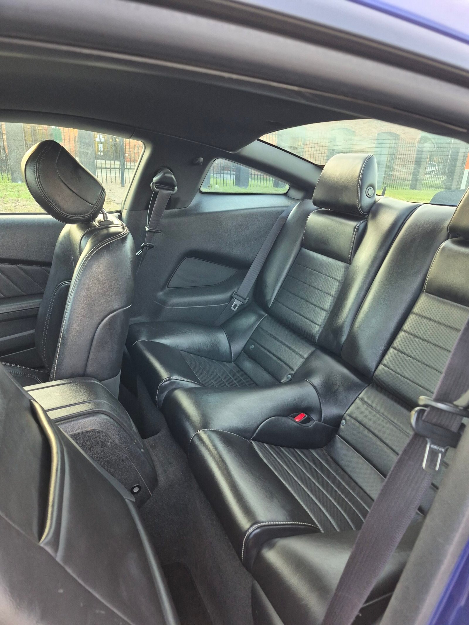 2014 Ford mustang Premium Coupe 2D - Image 9