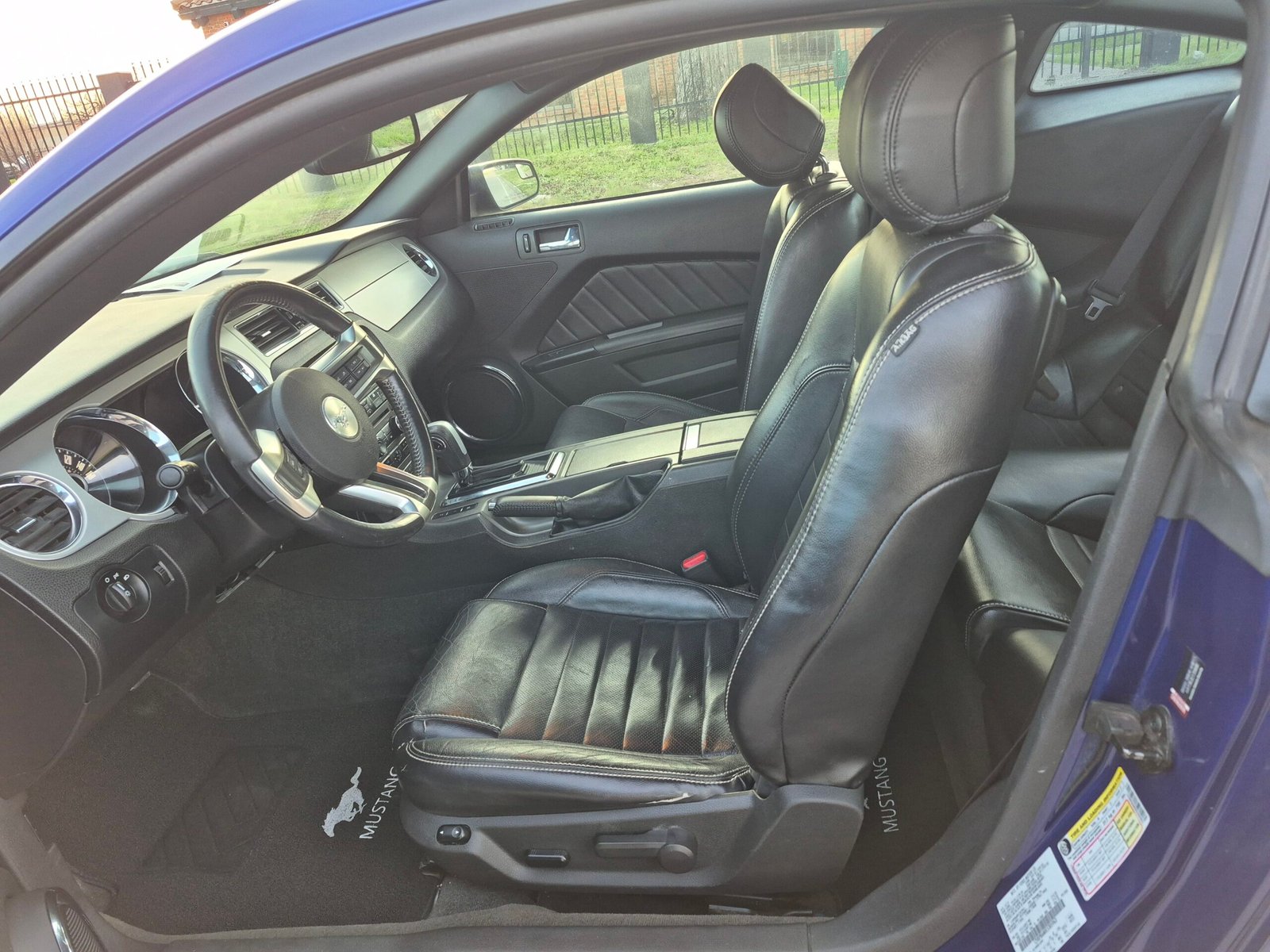 2014 Ford mustang Premium Coupe 2D - Image 10