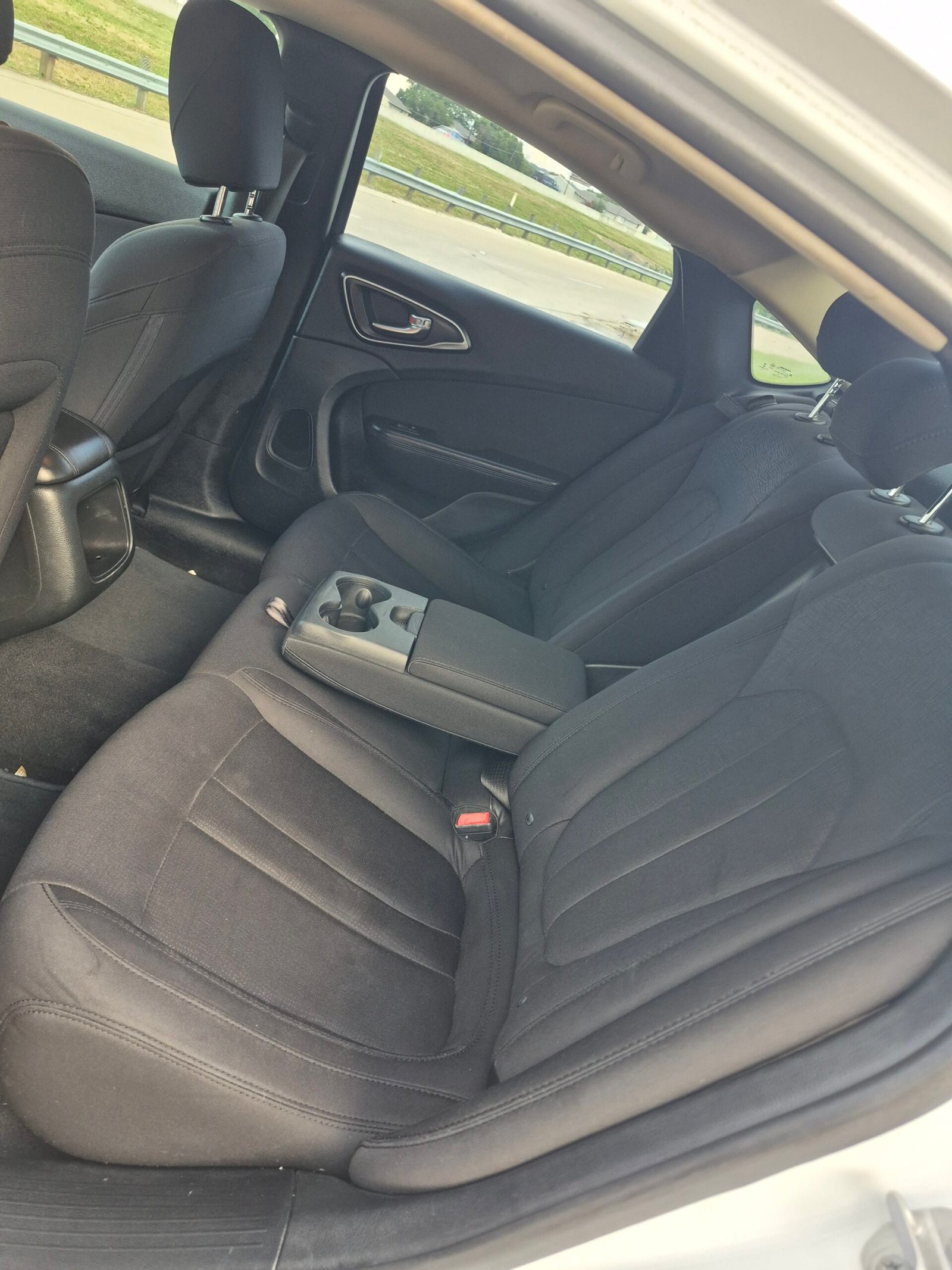 2015 Chrysler 200 limited Sedan 4D - Image 14