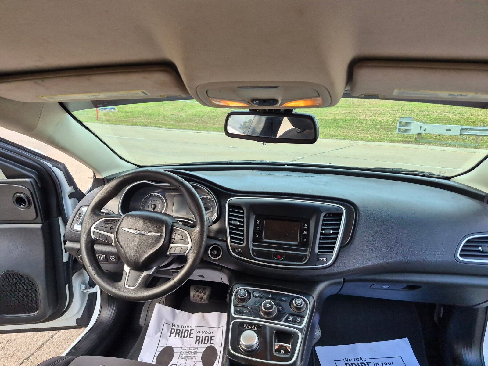 2015 Chrysler 200 limited Sedan 4D - Image 19