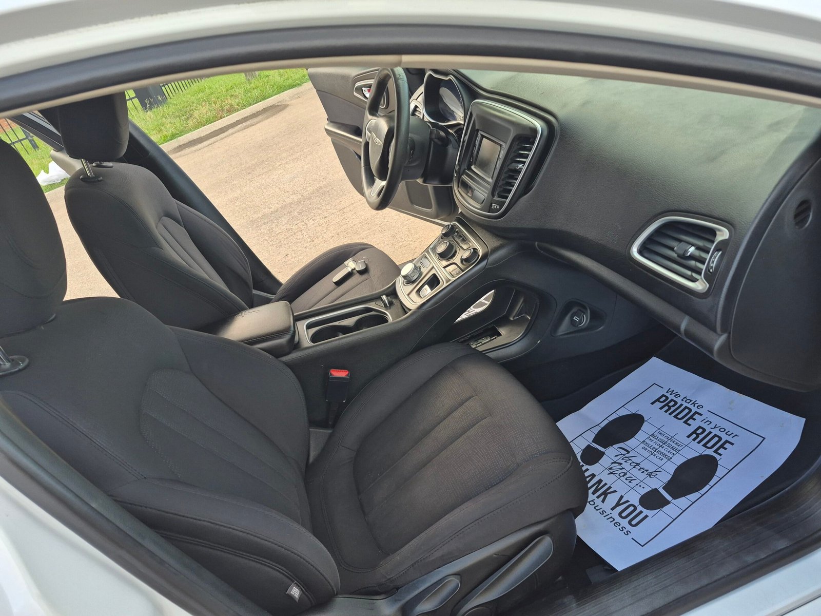 2015 Chrysler 200 limited Sedan 4D - Image 17